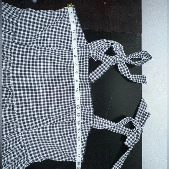 Skies are Blue Gingham Flowy Blouse - Picture 7 of 8